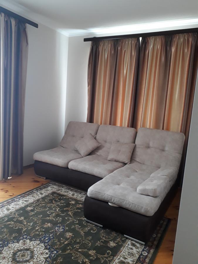 Uyut Hotel Chernihiv Ngoại thất bức ảnh