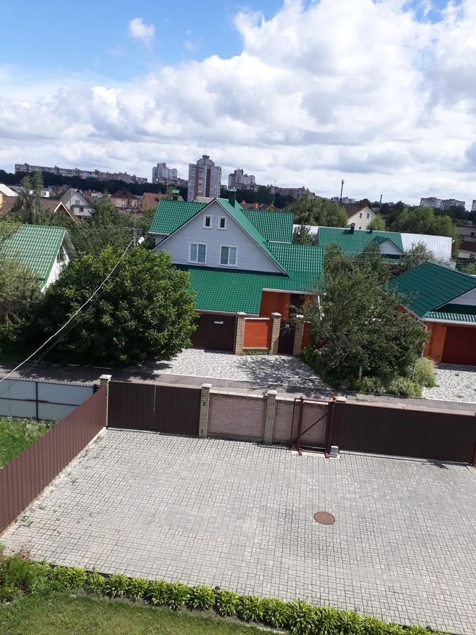 Uyut Hotel Chernihiv Ngoại thất bức ảnh
